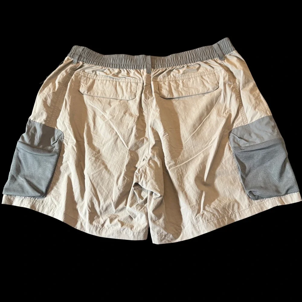 LCKR Mens Cargo Shorts XL Tan Grey Relaxed Fit Nylon Outdoor Gorpcore Utility